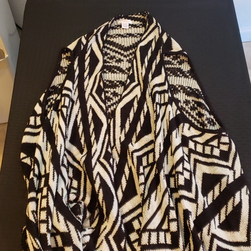 Oversized sleeveless Wrap